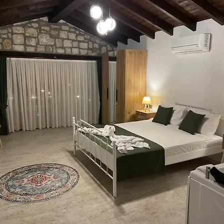 Gülyalı