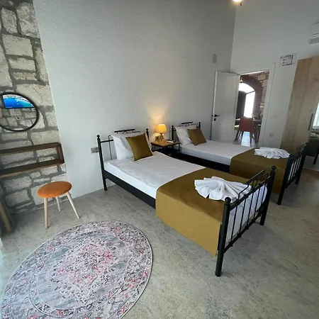 Villa Guelyali Konaklari